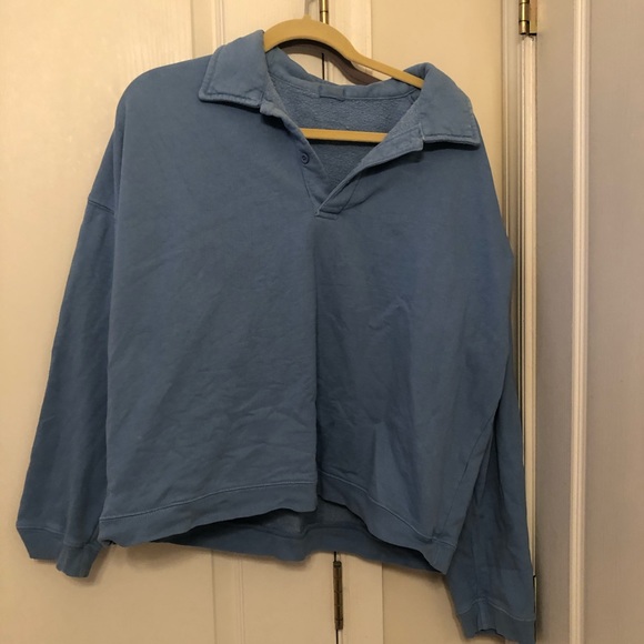 Brandy Melville Sweaters - BRANDY MELVILLE sweatshirt